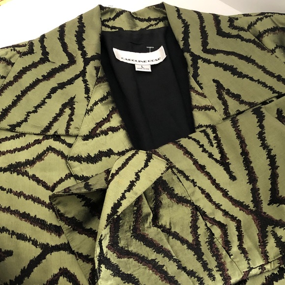 Elegant Green and Black Patterned Blazer - Picture 5 of 8